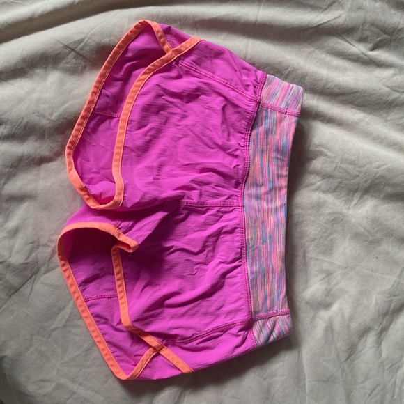Lululemon iviva shorts - Picture 3 of 7